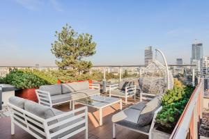 Lumina I Cozy 2-room Apartment with Gym I Balcony I City Center