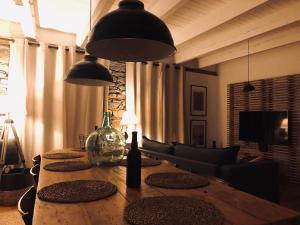 Maisons de vacances La Maison des Vignes - Terrasse & balcon : photos des chambres