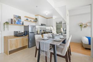 Jatayu by Kozystay - Paskal