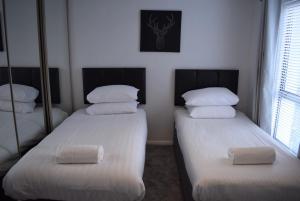 3 Bedroom-Kelpies Serviced Apartments Burns