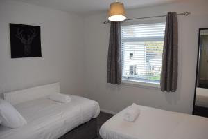 3 Bedroom-Kelpies Serviced Apartments Burns
