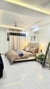 LUXE Studio near EXPO, SKMCH - Kānjra