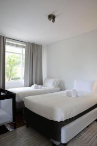 Bondi Beach Apartment Large 2BR w AC balcony parking pet friendly