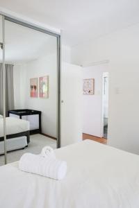 Bondi Beach Apartment Large 2BR w AC balcony parking pet friendly