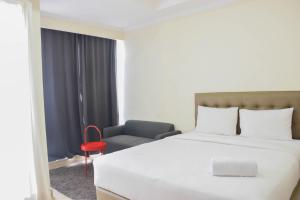 Great Deal and Cozy Studio Menteng Park Apartment By Travelio
