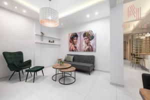 Daisy, Nilie Hospitality MGMT