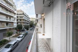 Daisy, Nilie Hospitality MGMT