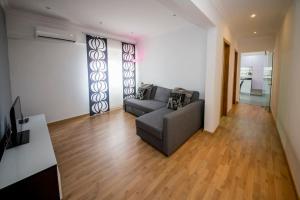 Ocean Avenue Apt, beach, surf, golf, sunsets,walks