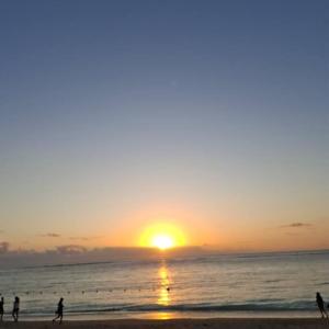 2 mins walk beachfront Seaview apartment