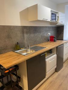 Appartements Apparemment T2 meuble 2bis : photos des chambres