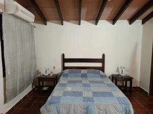 Casa entera con jardín en Luque!