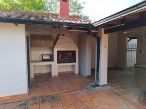 Casa entera con jardín en Luque!