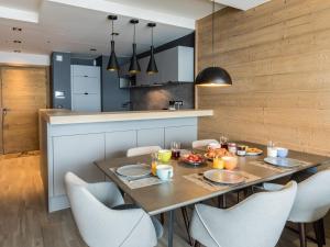 Appartement au centre de Tignes avec terrasse et Wifi - FR-1-641-82