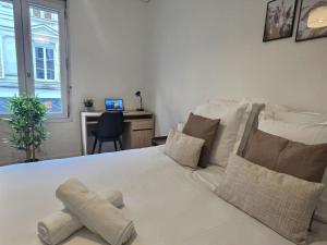Plein centre 8pers 4ch 2sdb, Terrasse, billard Angers ROE