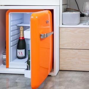 Boat suite - A Unique Houseboat Stay in Amsterdam