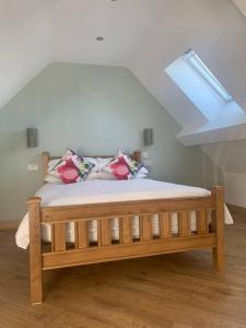 A spacious rural apartment with alpacas to enjoys