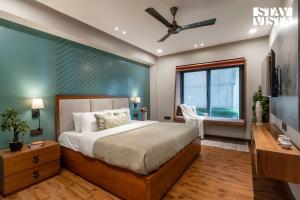 StayVista at Ember Home with Balcony, Meals Available