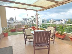 Chandralok Service Apartments