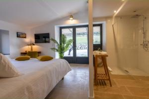 B&B / Chambres d'hotes Domaine de Chabanne : photos des chambres