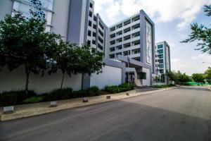 Lovely 1 Bedroom Apartment