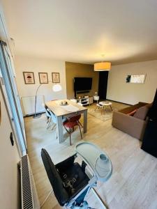 Cosy flat with garden, close to Paris and metro station