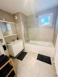 Cosy flat with garden, close to Paris and metro station