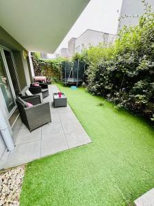 Cosy flat with garden, close to Paris and metro station