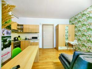 Studio Lime - self check-in