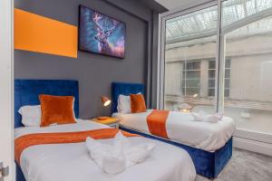 Stylish 3-Bedroom Flat Near Brighton Beach and Iconic Lanes