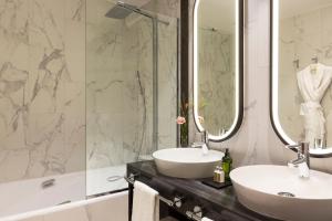 Hotels La Clef Tour Eiffel Paris by The Crest Collection : photos des chambres