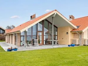 6 person holiday home in Egernsund - Lågmade