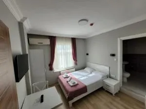 Gold in Confort hotel - 泰基尔达