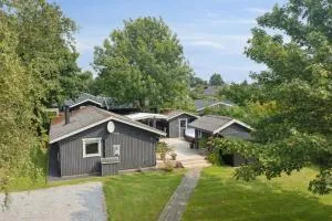 Lovely Cottage In Pøt Strandby - Endelave By