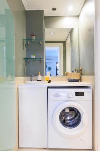 AIOLOS glyfada centre apartment 2