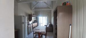 Casa com piscina A 250 METROS DA PRAIA de Canto Grande BOMBINHAS