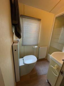 Campings Chez Flo Charmant mobile-home H89 : photos des chambres