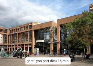 apartment ideal location for Lyon Center