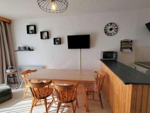 Studio cosy 4 pers avec balcon, centre station, proche skirando - FR-1-393-81