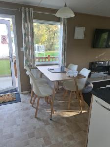 Fern Lodge Holiday Lets presents Kellys Lodge