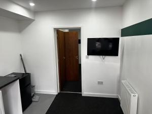 Cozzy Haven two min from Train station