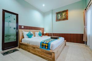 Sebujan Grand Aurora