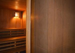 Guesthouse & sauna by HMTL