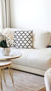 Luxury 2BR Carson Tower B Apt