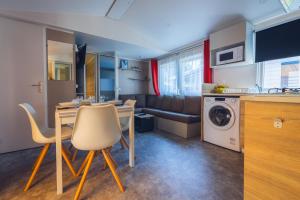 Campings L'Oasis des Dombes : photos des chambres