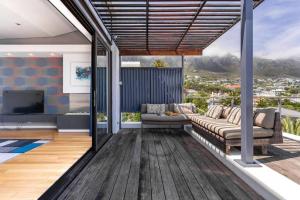 View Talay Apt - Panoramic Views & walk to beach