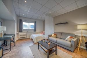 F1 tout équipé tout confort et central