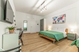 Economy Triple Room with Shared Bathroom