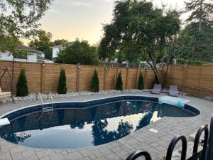 Bright & Cozy 4BR Home for Your Family Stay With Optional Pool Access