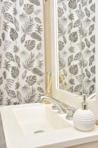 Las Blanquitas- departamento en el centro de Chascomús, a pocos metros de la laguna