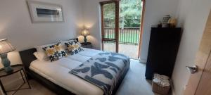 Elegantly Refurbed 2BD in Shankill - 3km from Bray